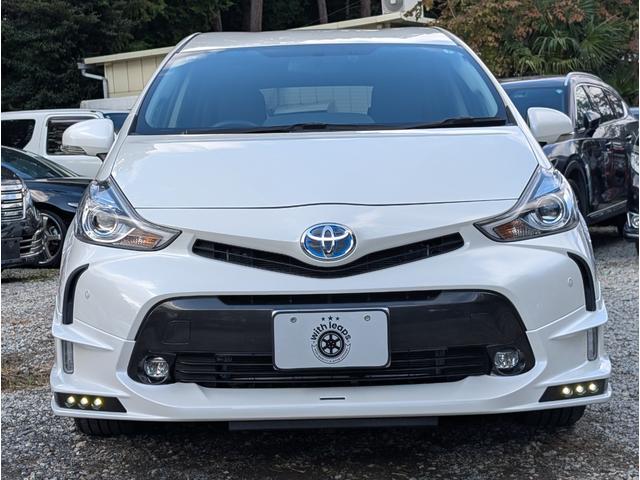 TOYOTA PRIUS ALPHA S TOURING SELECTION