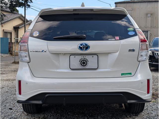 TOYOTA PRIUS ALPHA S TOURING SELECTION