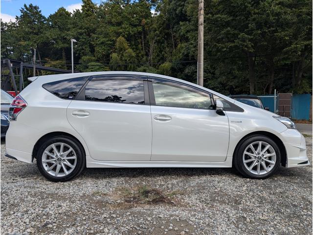 TOYOTA PRIUS ALPHA S TOURING SELECTION