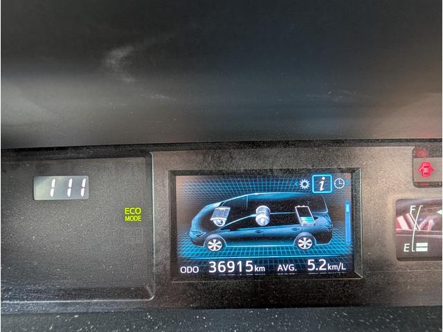 TOYOTA PRIUS ALPHA S TOURING SELECTION