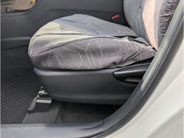 TOYOTA PRIUS ALPHA S TOURING SELECTION