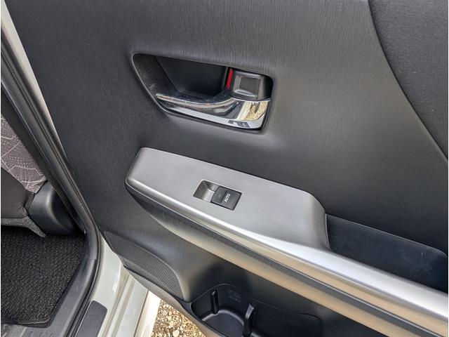 TOYOTA PRIUS ALPHA S TOURING SELECTION