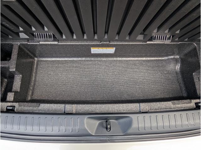 TOYOTA PRIUS ALPHA S TOURING SELECTION