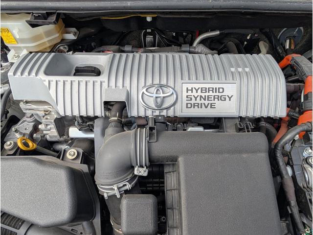 TOYOTA PRIUS ALPHA S TOURING SELECTION