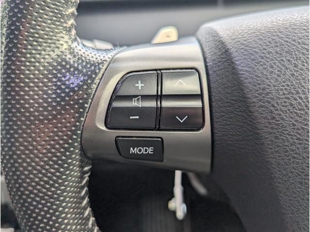 ヴォクシー ZS 煌III ユーザー様買取車両 1オーナー車 パナソニックフローティングナビゲーション ETC 両側パワースライドドア 7人乗り 禁煙車 記録簿 関東使用車両(17枚目)