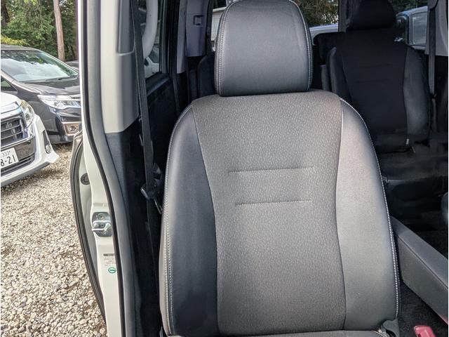 ヴォクシー ZS 煌III ユーザー様買取車両 1オーナー車 パナソニックフローティングナビゲーション ETC 両側パワースライドドア 7人乗り 禁煙車 記録簿 関東使用車両(24枚目)