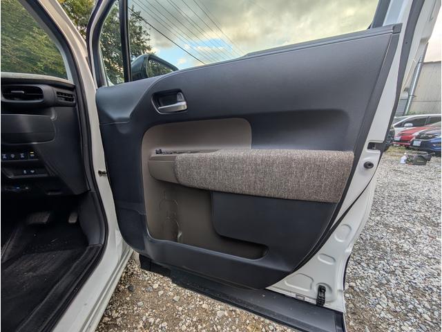 シエンタ ハイブリッドZ ユーザー様買取車両 1オーナー車 モデリスタエアロ ナビゲーション サーキュレーター 全周囲モニター 両側パースライドドア ETC シートヒーター ステアリングヒーター 禁煙車 記録簿(51枚目)