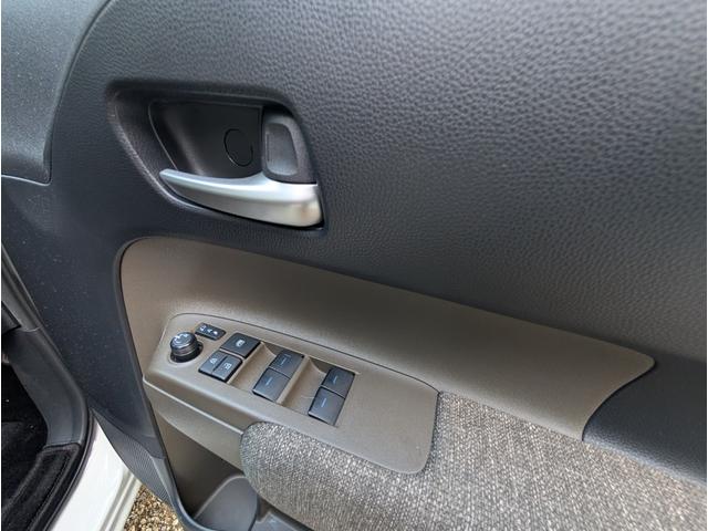 シエンタ ハイブリッドZ ユーザー様買取車両 1オーナー車 モデリスタエアロ ナビゲーション サーキュレーター 全周囲モニター 両側パースライドドア ETC シートヒーター ステアリングヒーター 禁煙車 記録簿(52枚目)