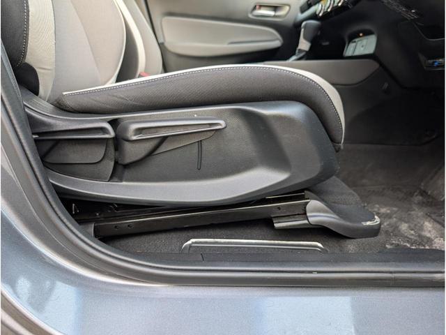 フィット e:HEVクロスター ユーザー様直接買取車両 ナビゲーション バックモニター ドライブレコーダー LEDヘッドランプ 衝突回避システム フルオートエアコン オートクルーズコントロール ETC 電動格納ミラー 記録簿 禁煙車(46枚目)