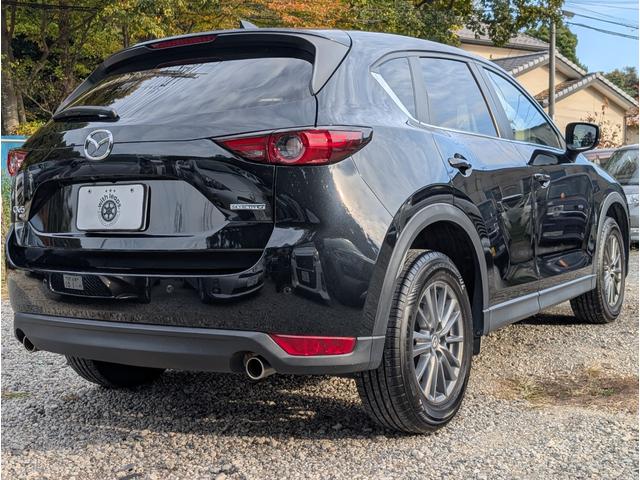 ＣＸ－５ ２５Ｓ　スマートエディション　ユーザー様買取車　全方位カメラ　ＬＥＤヘッドライト　ヘッドアップディスプレイ　ブラインドスポットモニター　プッシュスタート　オートエアコン　レーダークルーズ　ワンオーナー　ＥＴＣ　４ＷＤ（16枚目）