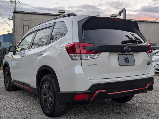 フォレスター Ｘ－ブレイク　ユーザー様買取車　ワンオーナー　ＤＯＰナビ　サイド・バックカメラ　フルセグテレビ　ＥＴＣ　ステアリングヒーター　シートヒーター　ルーフレール　レザーシート　ＬＥＤヘッドライト（3枚目）