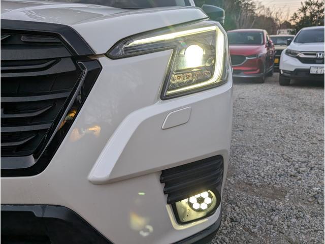 フォレスター Ｘ－ブレイク　ユーザー様買取車　ワンオーナー　ＤＯＰナビ　サイド・バックカメラ　フルセグテレビ　ＥＴＣ　ステアリングヒーター　シートヒーター　ルーフレール　レザーシート　ＬＥＤヘッドライト（15枚目）