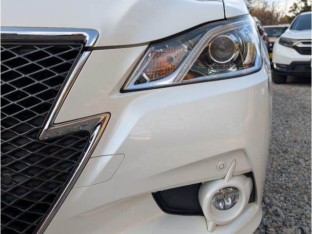 クラウンハイブリッド アスリートＳ　ユーザー様買取車　ワンオーナー　純正ナビゲーション　バックカメラ　フルセグテレビ　オートエアコン　ＬＥＤヘッドライト　ＥＴＣ　プッシュスタート　スマートキー（11枚目）