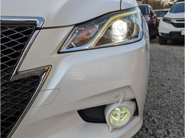 クラウンハイブリッド アスリートＳ　ユーザー様買取車　ワンオーナー　純正ナビゲーション　バックカメラ　フルセグテレビ　オートエアコン　ＬＥＤヘッドライト　ＥＴＣ　プッシュスタート　スマートキー（13枚目）