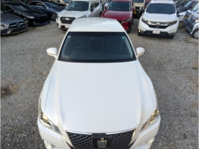 クラウンハイブリッド アスリートＳ　ユーザー様買取車　ワンオーナー　純正ナビゲーション　バックカメラ　フルセグテレビ　オートエアコン　ＬＥＤヘッドライト　ＥＴＣ　プッシュスタート　スマートキー（14枚目）