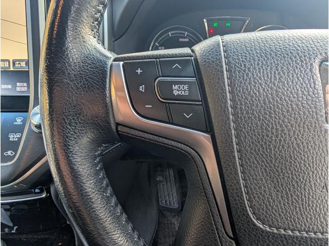 クラウンハイブリッド アスリートＳ　ユーザー様買取車　ワンオーナー　純正ナビゲーション　バックカメラ　フルセグテレビ　オートエアコン　ＬＥＤヘッドライト　ＥＴＣ　プッシュスタート　スマートキー（22枚目）