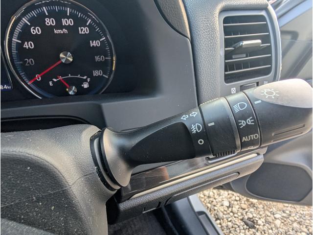 クラウンハイブリッド アスリートＳ　ユーザー様買取車　ワンオーナー　純正ナビゲーション　バックカメラ　フルセグテレビ　オートエアコン　ＬＥＤヘッドライト　ＥＴＣ　プッシュスタート　スマートキー（25枚目）