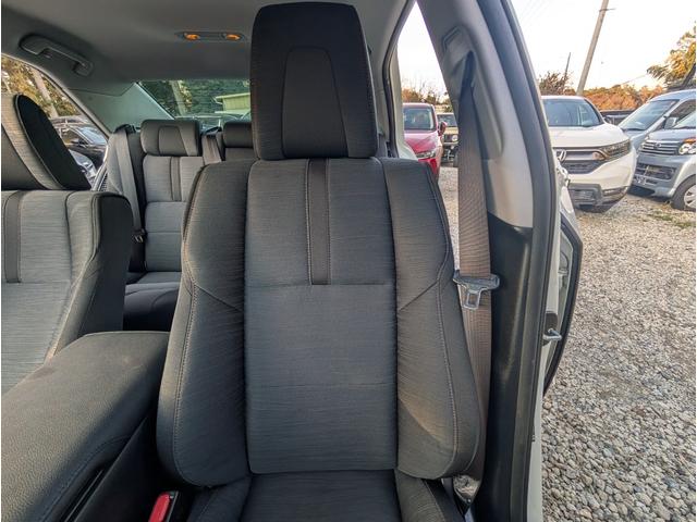 クラウンハイブリッド アスリートＳ　ユーザー様買取車　ワンオーナー　純正ナビゲーション　バックカメラ　フルセグテレビ　オートエアコン　ＬＥＤヘッドライト　ＥＴＣ　プッシュスタート　スマートキー（32枚目）