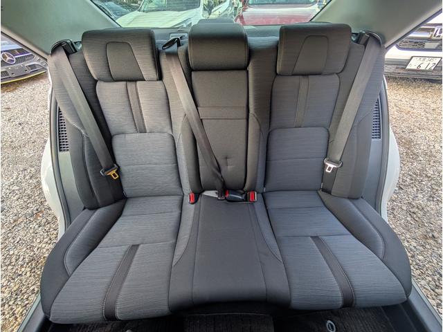 クラウンハイブリッド アスリートＳ　ユーザー様買取車　ワンオーナー　純正ナビゲーション　バックカメラ　フルセグテレビ　オートエアコン　ＬＥＤヘッドライト　ＥＴＣ　プッシュスタート　スマートキー（35枚目）