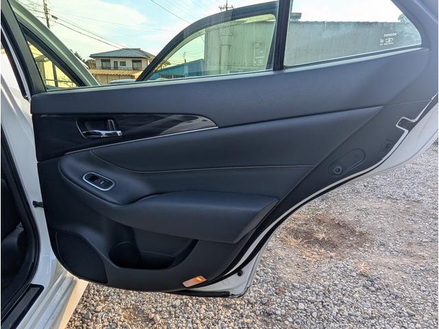 クラウンハイブリッド アスリートＳ　ユーザー様買取車　ワンオーナー　純正ナビゲーション　バックカメラ　フルセグテレビ　オートエアコン　ＬＥＤヘッドライト　ＥＴＣ　プッシュスタート　スマートキー（44枚目）