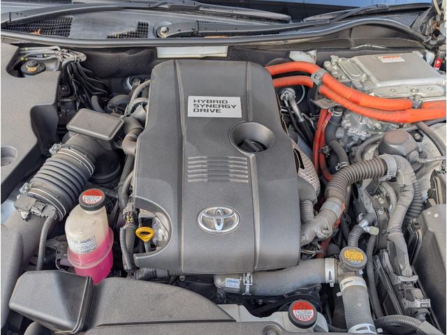 クラウンハイブリッド アスリートＳ　ユーザー様買取車　ワンオーナー　純正ナビゲーション　バックカメラ　フルセグテレビ　オートエアコン　ＬＥＤヘッドライト　ＥＴＣ　プッシュスタート　スマートキー（57枚目）