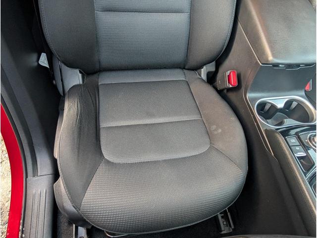 ＣＸ－５ ２０Ｓ　ユーザー様買取車　ワンオーナー　純正ナビゲーション　バックカメラ　フルセグテレビ　クルーズコントロール　ＬＥＤヘッドライト　プッシュスタート　スマートキー（31枚目）