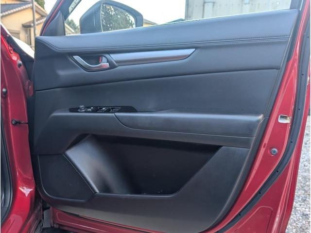 ＣＸ－５ ２０Ｓ　ユーザー様買取車　ワンオーナー　純正ナビゲーション　バックカメラ　フルセグテレビ　クルーズコントロール　ＬＥＤヘッドライト　プッシュスタート　スマートキー（42枚目）