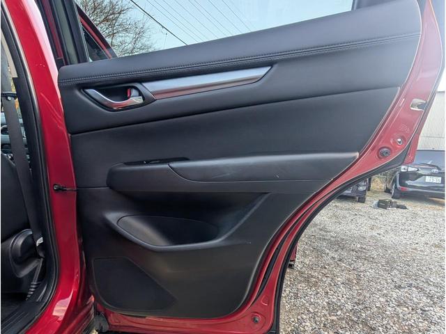 ＣＸ－５ ２０Ｓ　ユーザー様買取車　ワンオーナー　純正ナビゲーション　バックカメラ　フルセグテレビ　クルーズコントロール　ＬＥＤヘッドライト　プッシュスタート　スマートキー（48枚目）