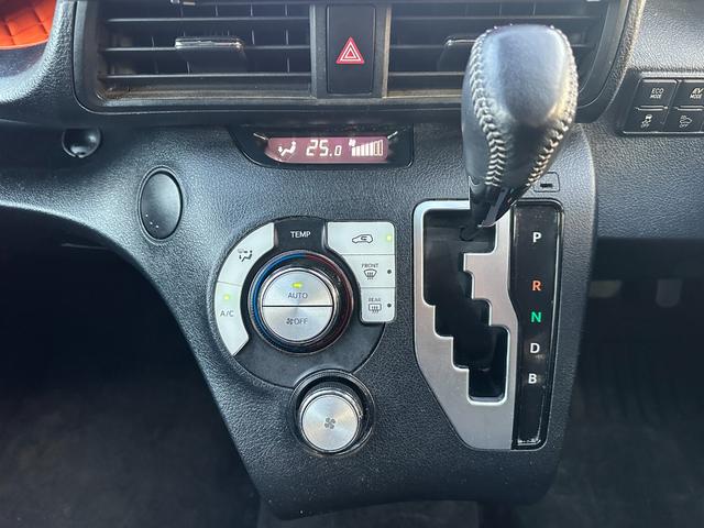 シエンタ ハイブリッドＧ　ユーザー様買取車　ワンオーナー　社外ナビ　バックカメラ　フルセグテレビ　両側電動スライドドア　オートエアコン　プッシュスタート　３列シート（30枚目）