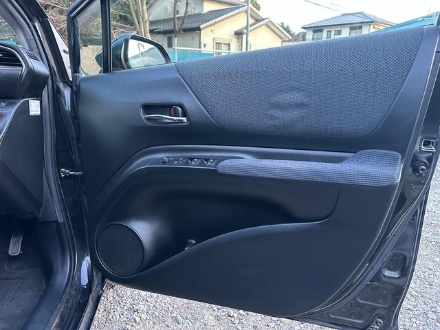 シエンタ ハイブリッドＧ　ユーザー様買取車　ワンオーナー　社外ナビ　バックカメラ　フルセグテレビ　両側電動スライドドア　オートエアコン　プッシュスタート　３列シート（60枚目）