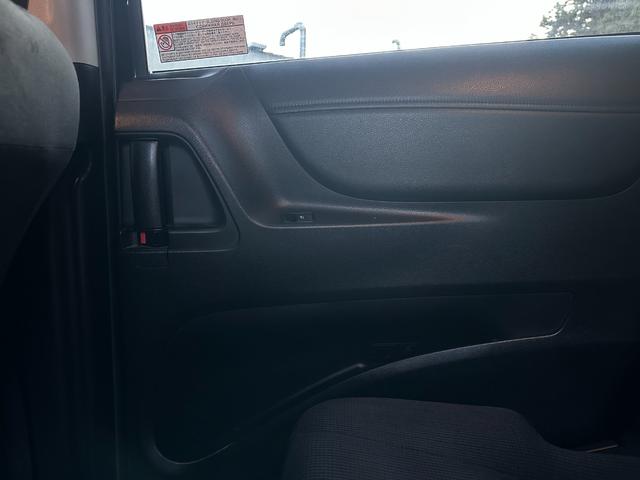 シエンタ ハイブリッドＧ　ユーザー様買取車　ワンオーナー　社外ナビ　バックカメラ　フルセグテレビ　両側電動スライドドア　オートエアコン　プッシュスタート　３列シート（64枚目）