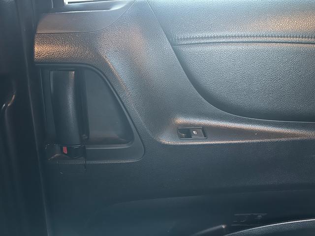 シエンタ ハイブリッドＧ　ユーザー様買取車　ワンオーナー　社外ナビ　バックカメラ　フルセグテレビ　両側電動スライドドア　オートエアコン　プッシュスタート　３列シート（65枚目）