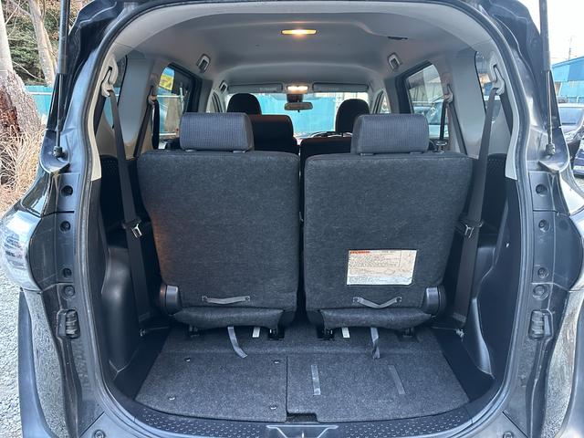 シエンタ ハイブリッドＧ　ユーザー様買取車　ワンオーナー　社外ナビ　バックカメラ　フルセグテレビ　両側電動スライドドア　オートエアコン　プッシュスタート　３列シート（68枚目）
