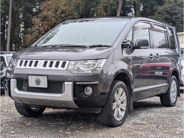 デリカＤ：５ Ｇ　パワーパッケージ　ユーザー様直接買取車両　関東１オーナー車両　４ＷＤ　ナビゲーション　バックモニター　ＥＴＣ　左右パワースライドドア　ディスチャージヘッドランプ　７人乗り　禁煙車　記録簿　インテリジェントキー（5枚目）