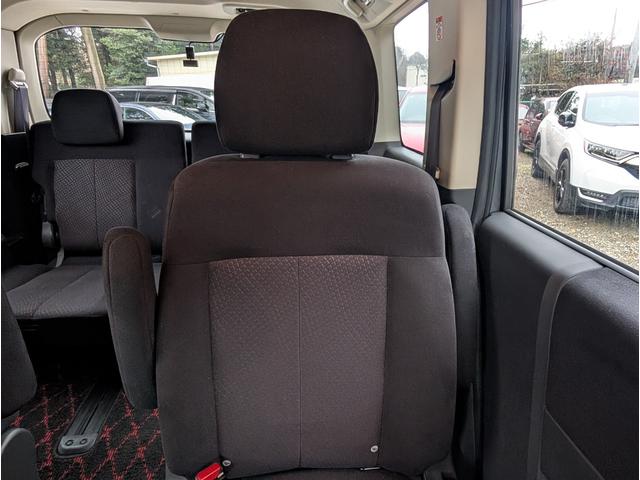 デリカＤ：５ Ｇ　パワーパッケージ　ユーザー様直接買取車両　関東１オーナー車両　４ＷＤ　ナビゲーション　バックモニター　ＥＴＣ　左右パワースライドドア　ディスチャージヘッドランプ　７人乗り　禁煙車　記録簿　インテリジェントキー（41枚目）