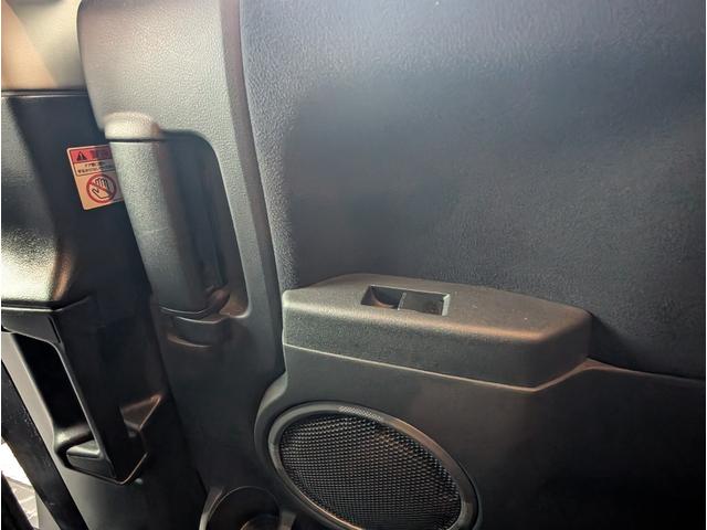 デリカＤ：５ Ｇ　パワーパッケージ　ユーザー様直接買取車両　関東１オーナー車両　４ＷＤ　ナビゲーション　バックモニター　ＥＴＣ　左右パワースライドドア　ディスチャージヘッドランプ　７人乗り　禁煙車　記録簿　インテリジェントキー（47枚目）