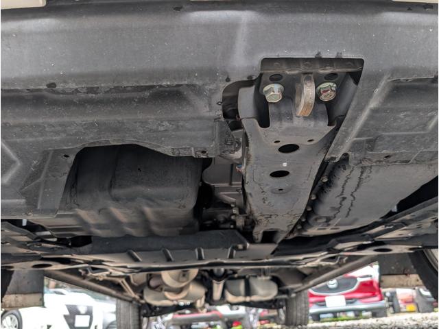 デリカＤ：５ Ｇ　パワーパッケージ　ユーザー様直接買取車両　関東１オーナー車両　４ＷＤ　ナビゲーション　バックモニター　ＥＴＣ　左右パワースライドドア　ディスチャージヘッドランプ　７人乗り　禁煙車　記録簿　インテリジェントキー（61枚目）