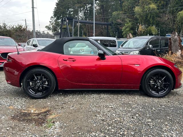 ロードスター Ｓスペシャルパッケージ　ユーザー様買取車　メーカーナビゲーション　バックカメラ　フルセグテレビ　ＬＥＤヘッドライト　ＥＴＣ　シートヒーター　ブラインドスポットモニター　オートエアコン　プッシュスタート　スマートキー（9枚目）