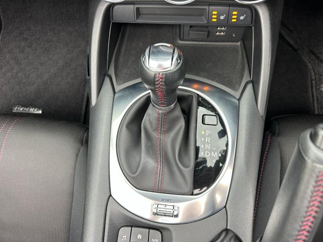 ロードスター Ｓスペシャルパッケージ　ユーザー様買取車　メーカーナビゲーション　バックカメラ　フルセグテレビ　ＬＥＤヘッドライト　ＥＴＣ　シートヒーター　ブラインドスポットモニター　オートエアコン　プッシュスタート　スマートキー（22枚目）