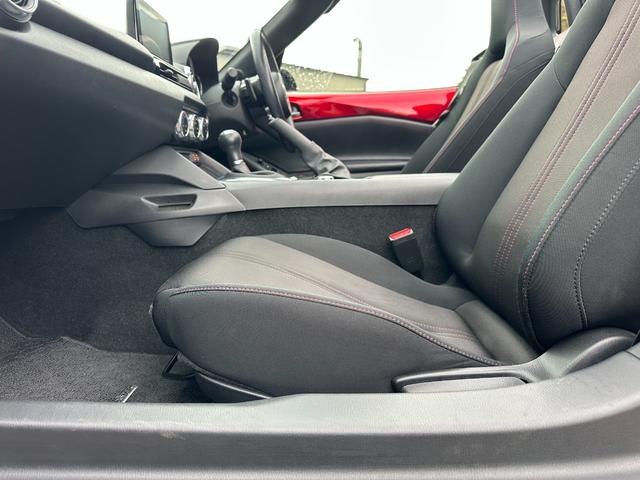 ロードスター Ｓスペシャルパッケージ　ユーザー様買取車　メーカーナビゲーション　バックカメラ　フルセグテレビ　ＬＥＤヘッドライト　ＥＴＣ　シートヒーター　ブラインドスポットモニター　オートエアコン　プッシュスタート　スマートキー（40枚目）