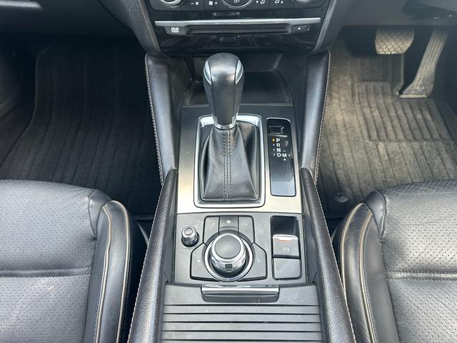 ＸＤ　Ｌパッケージ　ユーザー様買取車　純正ナビゲーション　バックカメラ　テレビ　レザーシート　ＨＵＤ　ＥＴＣ　ＢＯＳＥサウンド　ＬＥＤヘッドランプ　ローダウン　純正サスあり（画像19）