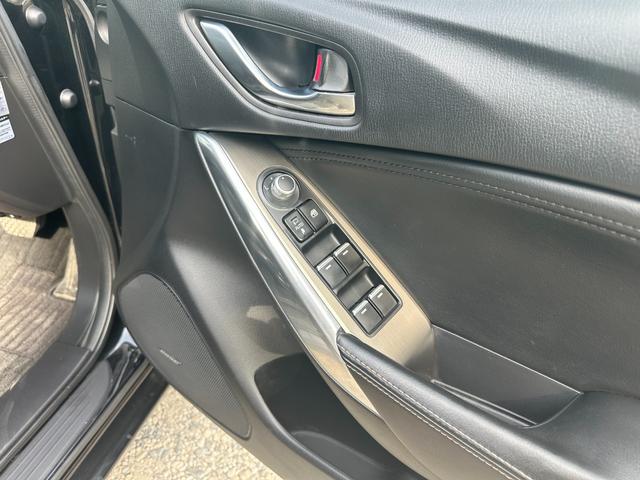ＸＤ　Ｌパッケージ　ユーザー様買取車　純正ナビゲーション　バックカメラ　テレビ　レザーシート　ＨＵＤ　ＥＴＣ　ＢＯＳＥサウンド　ＬＥＤヘッドランプ　ローダウン　純正サスあり（画像46）