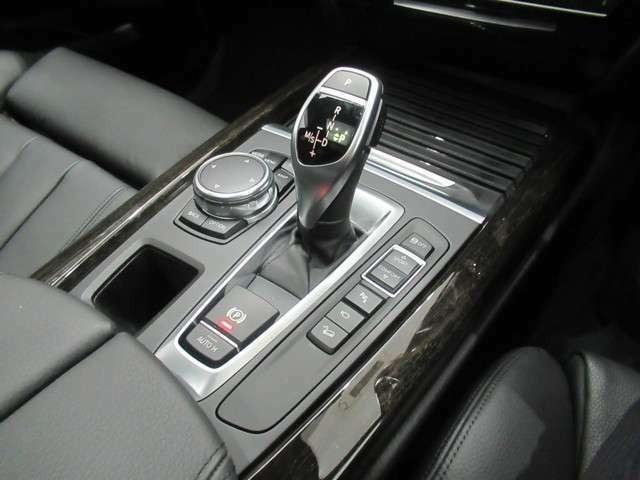 xDrive 35d Mスポーツ サンルーフ ACC ブラックレザー(11枚目)
