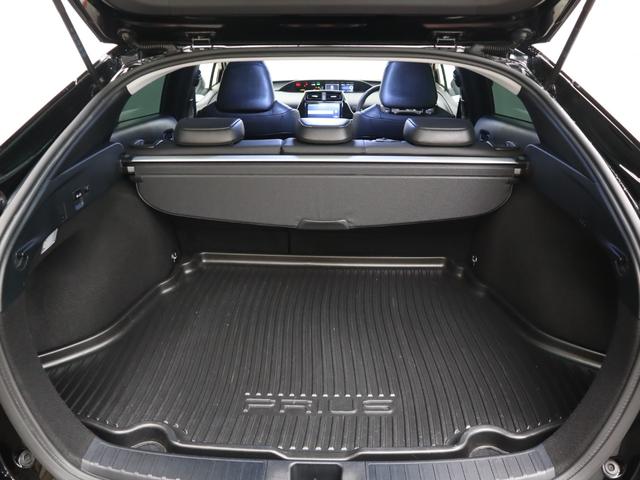 プリウス Ａプレミアム　ツーリングセレクション　モデリスタエアロ（Ｆ．Ｓ．Ｒ）／パノラミックビューモニター／ブラインドスポットモニター／ヘッドアップディスプレイ／シートヒーター／シートクーラー／ＥＴＣ２．０／クリアランスソナー／ブルーミラー（64枚目）