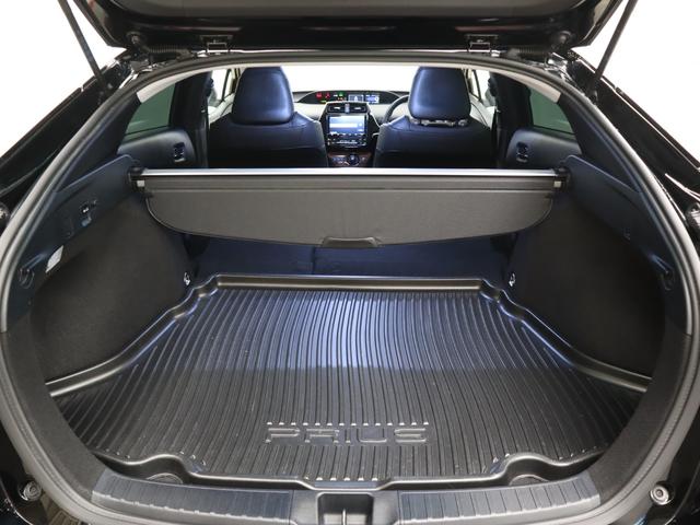 プリウス Ａプレミアム　ツーリングセレクション　モデリスタエアロ（Ｆ．Ｓ．Ｒ）／パノラミックビューモニター／ブラインドスポットモニター／ヘッドアップディスプレイ／シートヒーター／シートクーラー／ＥＴＣ２．０／クリアランスソナー／ブルーミラー（65枚目）