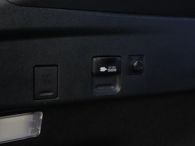 プリウス Ａプレミアム　ツーリングセレクション　モデリスタエアロ（Ｆ．Ｓ．Ｒ）／パノラミックビューモニター／ブラインドスポットモニター／ヘッドアップディスプレイ／シートヒーター／シートクーラー／ＥＴＣ２．０／クリアランスソナー／ブルーミラー（76枚目）