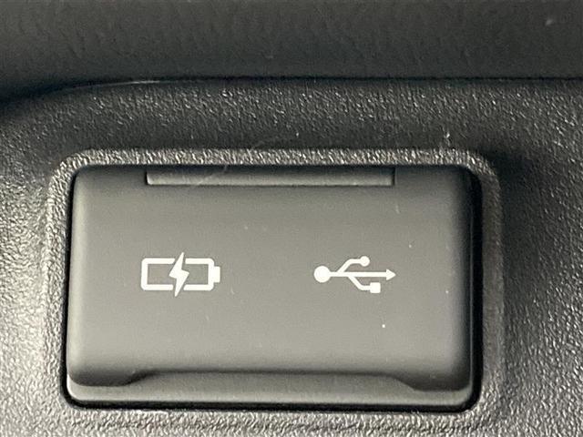 シエンタ ハイブリッドZ トヨタセーフティセンス ディスプレイオーディオナビ パノラミックビューモニター 両側パワースライドドア LEDライト ETC フルセグテレビ アドバンストパーク ロードサインアシスト プッシュスタート(14枚目)