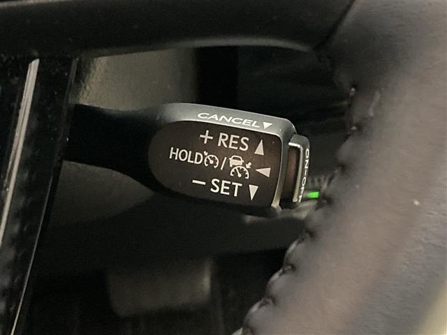 プリウス ＳセーフティプラスＩＩ　トヨタ・セーフティ・センス　Ｔコネクトナビ　パノラミックビューモニター　バックモニター　リヤクロストラフィックアラート　ＬＥＤライト　レーダークルコン　純正ドライブレコーダー　１５００Ｗ電源　フルセグ（17枚目）