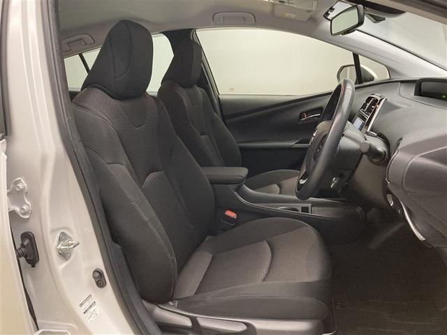 プリウス ＳセーフティプラスＩＩ　トヨタ・セーフティ・センス　Ｔコネクトナビ　パノラミックビューモニター　バックモニター　リヤクロストラフィックアラート　ＬＥＤライト　レーダークルコン　純正ドライブレコーダー　１５００Ｗ電源　フルセグ（26枚目）