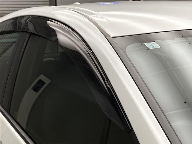 プリウス ＳセーフティプラスＩＩ　トヨタ・セーフティ・センス　Ｔコネクトナビ　パノラミックビューモニター　バックモニター　リヤクロストラフィックアラート　ＬＥＤライト　レーダークルコン　純正ドライブレコーダー　１５００Ｗ電源　フルセグ（32枚目）